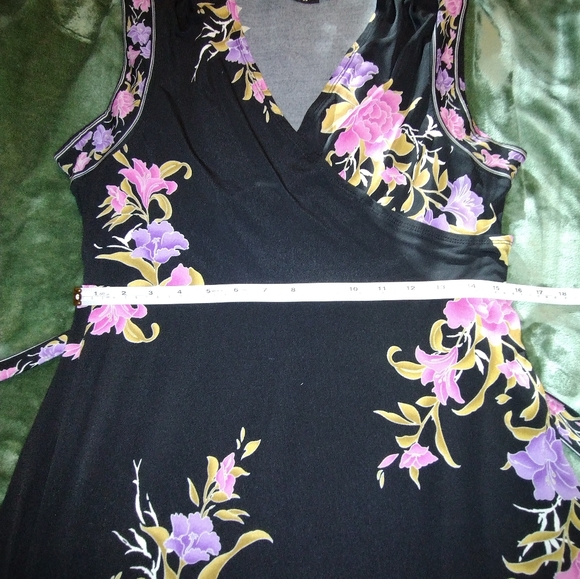 Women's Apt 9 Sleeveless Black, Pink, Purple & Gold floral dress Size Large - Picture 7 of 10